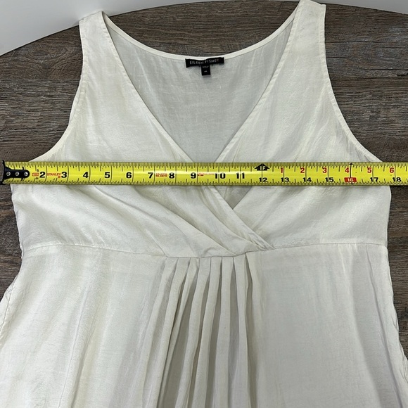 Eileen Fisher Women’s Ivory Sleeveless Silk Blouse Size Medium - Picture 9 of 11